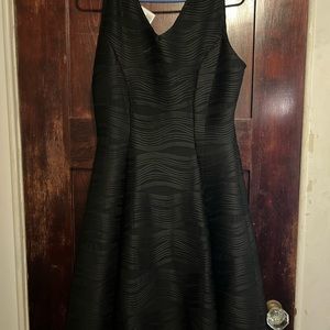 NWT Sleeveless Detailed Classic Black Dress